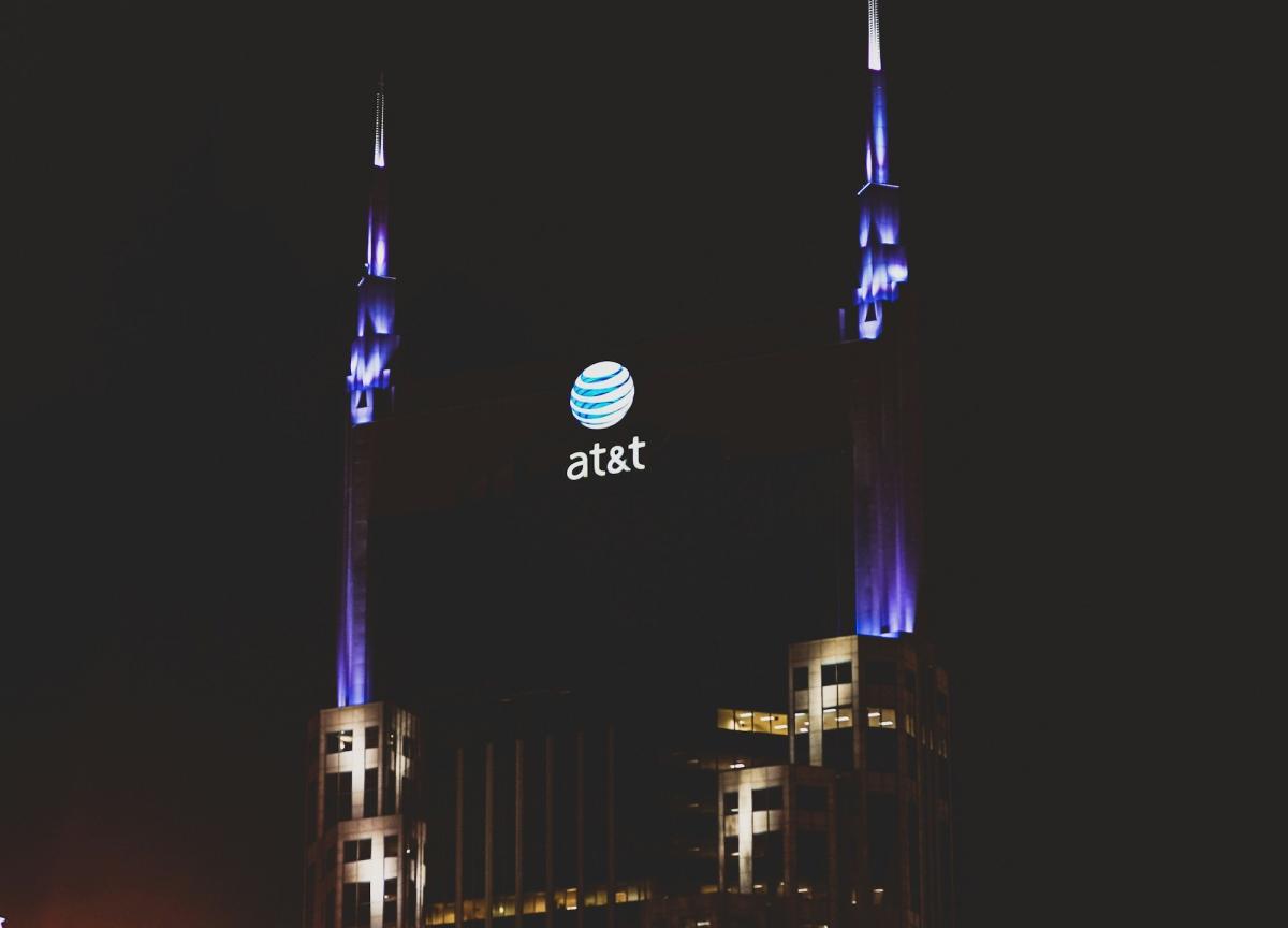 AT&T علت قطعی گسترده روز پنجشنبه را فاش می کند